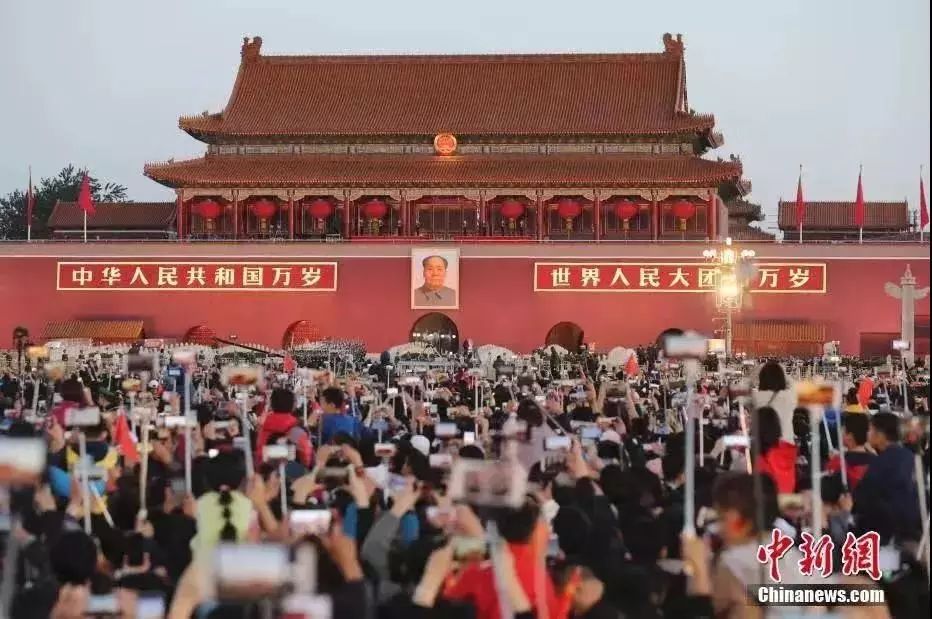 国庆阅兵，香港的地位与角色解析，国庆阅兵中的香港地位与角色深度解析