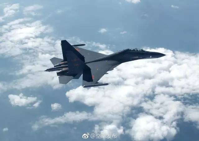 中国空军霸气图片高清，展现力量与荣耀的壮丽画卷，中国空军高清壮丽图片展示，力量与荣耀的荣耀画卷