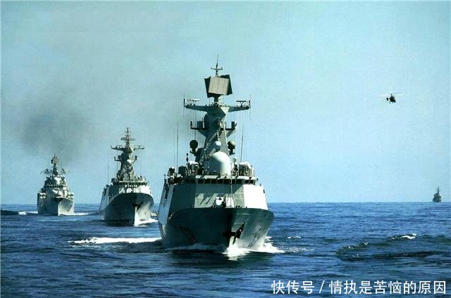 海军70周年阅舰式，浓雾笼罩，神秘而庄严的仪式，海军70周年阅舰式，浓雾笼罩下的庄严仪式