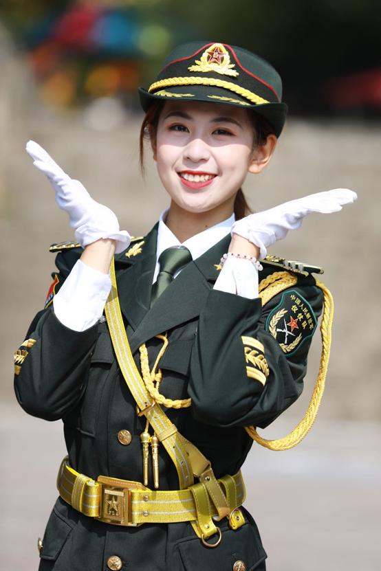 中国人民解放军仪仗队女兵与中国女兵的风采，中国人民解放军仪仗队女兵与中国女兵的魅力风采