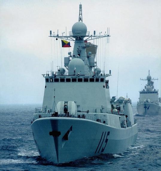 沈阳号驱逐舰驶向青岛，历史、功能与重要性，沈阳号驱逐舰驶向青岛，历史沿革、功能与重要性探究
