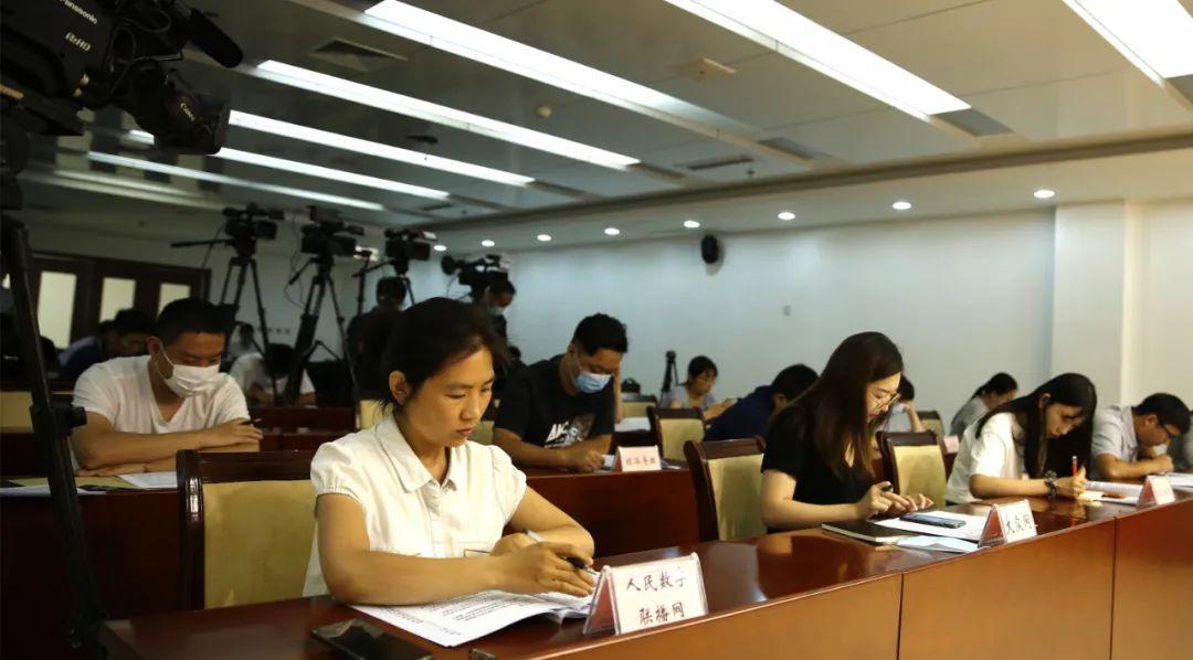 新闻发布会记者提问稿，精心准备，展现媒体影响力，精心准备的新闻发布会，展现媒体影响力与提问魅力时刻