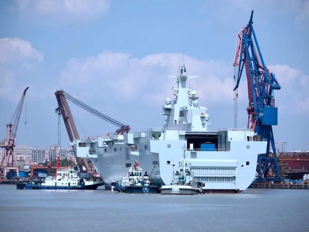 揭秘中国海军的骄傲，075型两栖攻击舰详细参数解析，中国海军的骄傲，075型两栖攻击舰详细参数深度解析