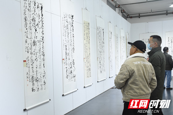 纪念抗美援朝七十周年诗二首，抗美援朝七十周年纪念诗二首致敬英雄先辈