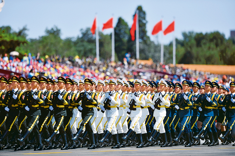 我国庆祝胜利日大阅兵，回顾与展望 2015年九月三日大阅兵盛况，我国胜利日大阅兵回顾与展望，庆祝胜利日大阅兵盛况回顾与前瞻