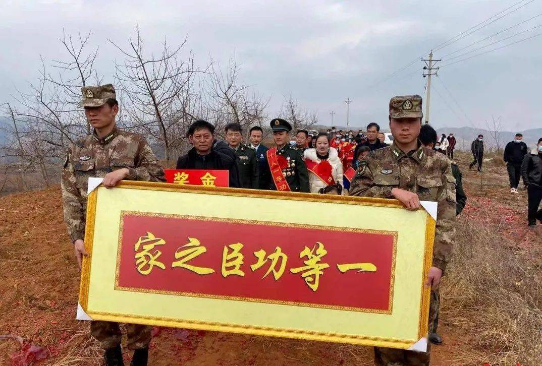 关于联勤保障部队，一位新兵的选择与机遇，联勤保障部队新兵的选择与机遇挑战之路