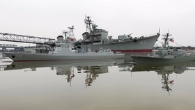 石家庄号导弹驱逐舰模型，探索海洋力量的巅峰之作，石家庄号导弹驱逐舰模型，巅峰海洋力量的探索展现