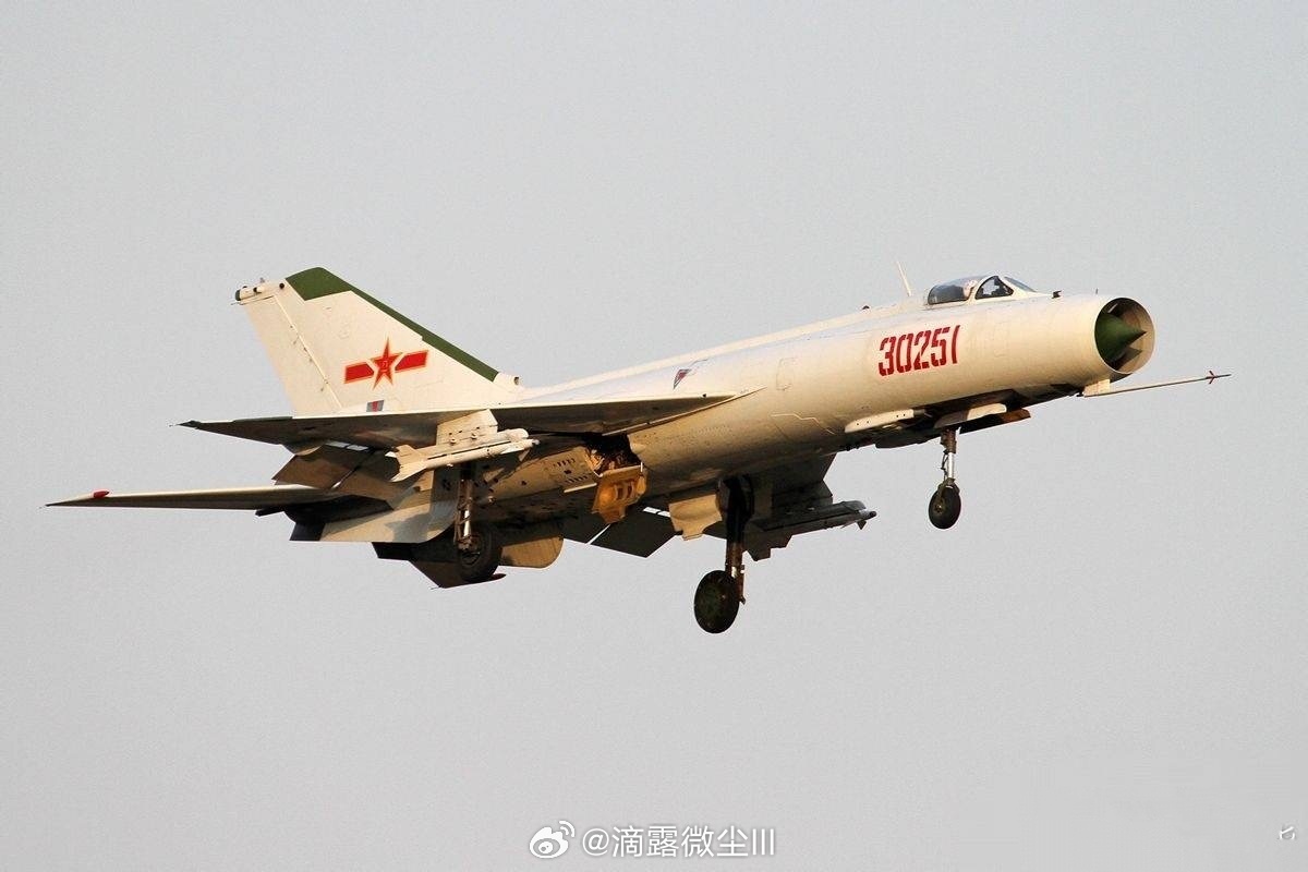 歼八试飞问题深度解析，歼八试飞问题深度探讨
