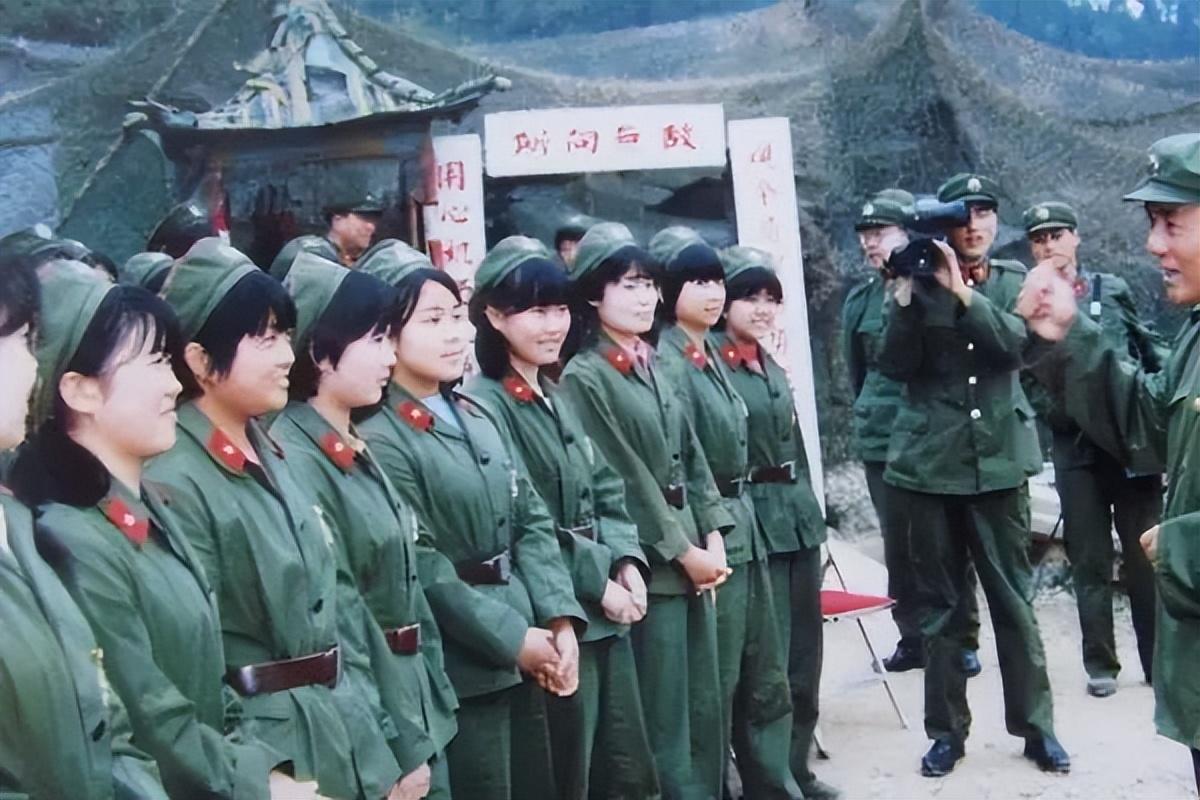 中国女兵照片