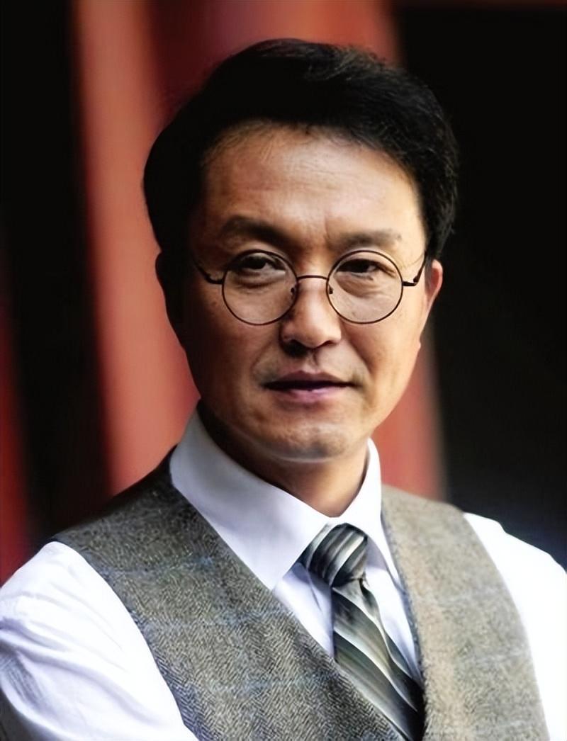 中国歼击机歼-31与歼-20，性能比较与深度解析，中国歼-31与歼-20歼击机性能深度比较与解析
