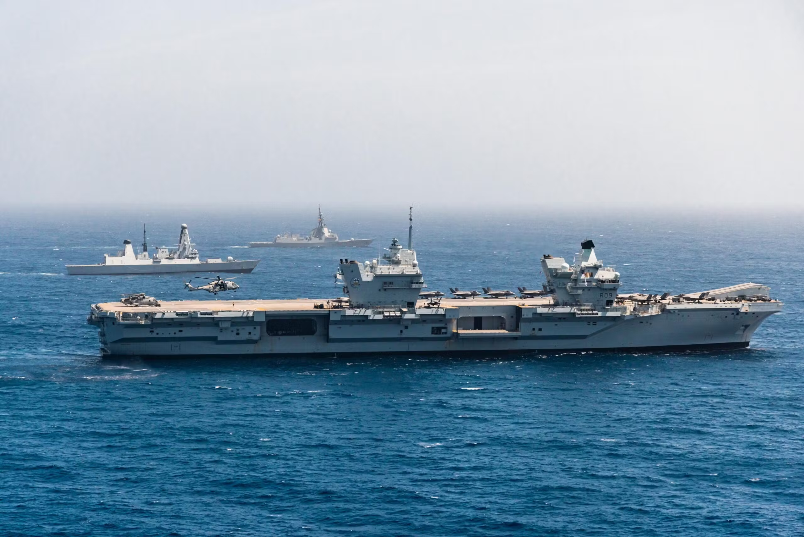 英国航母编队，全球海军力量的重要一环，英国航母编队，全球海军力量的关键一环
