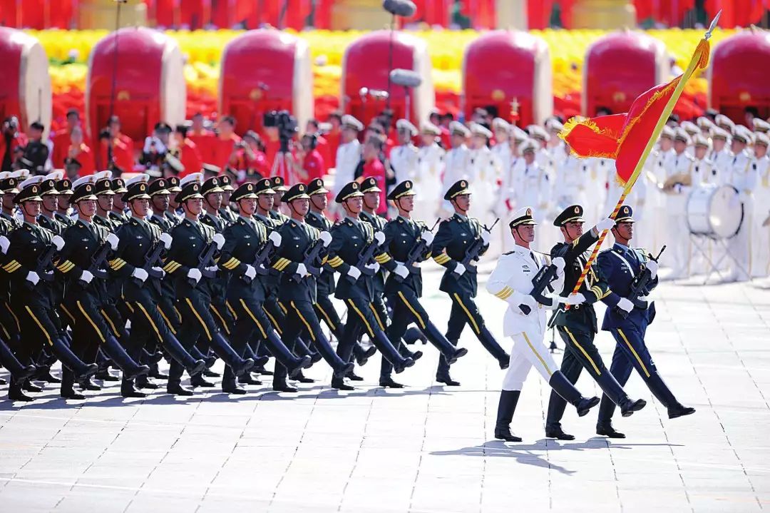 胜利70周年大阅兵观后感，荣耀与力量的展现，胜利70周年大阅兵展现荣耀与力量，深刻观后感想