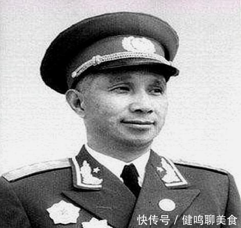开国少将和现役上将的区别，历史、职责与荣誉的对比，开国少将与现役上将，历史职责、荣誉对比与差异解读
