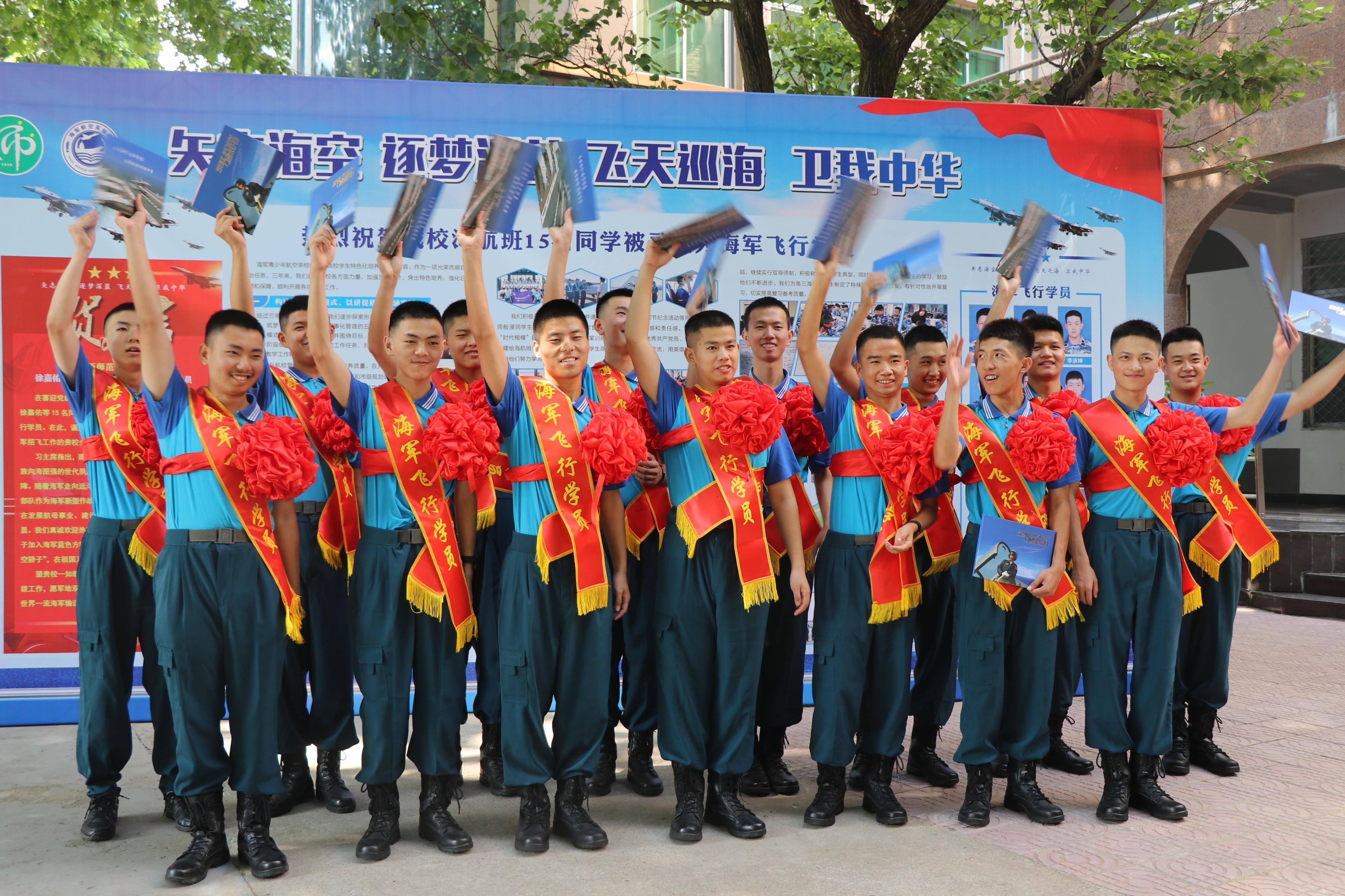 中国海军舰队在2022年的崭新篇章，中国海军舰队2022年崭露头角，迈向新时代的海洋强国篇章
