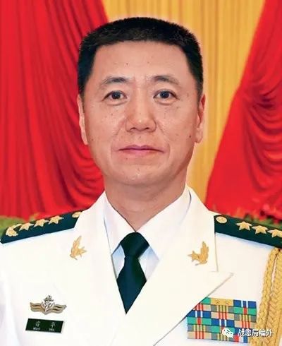 中国解放军现役人员，力量与荣耀的象征，中国解放军现役力量，荣耀的象征