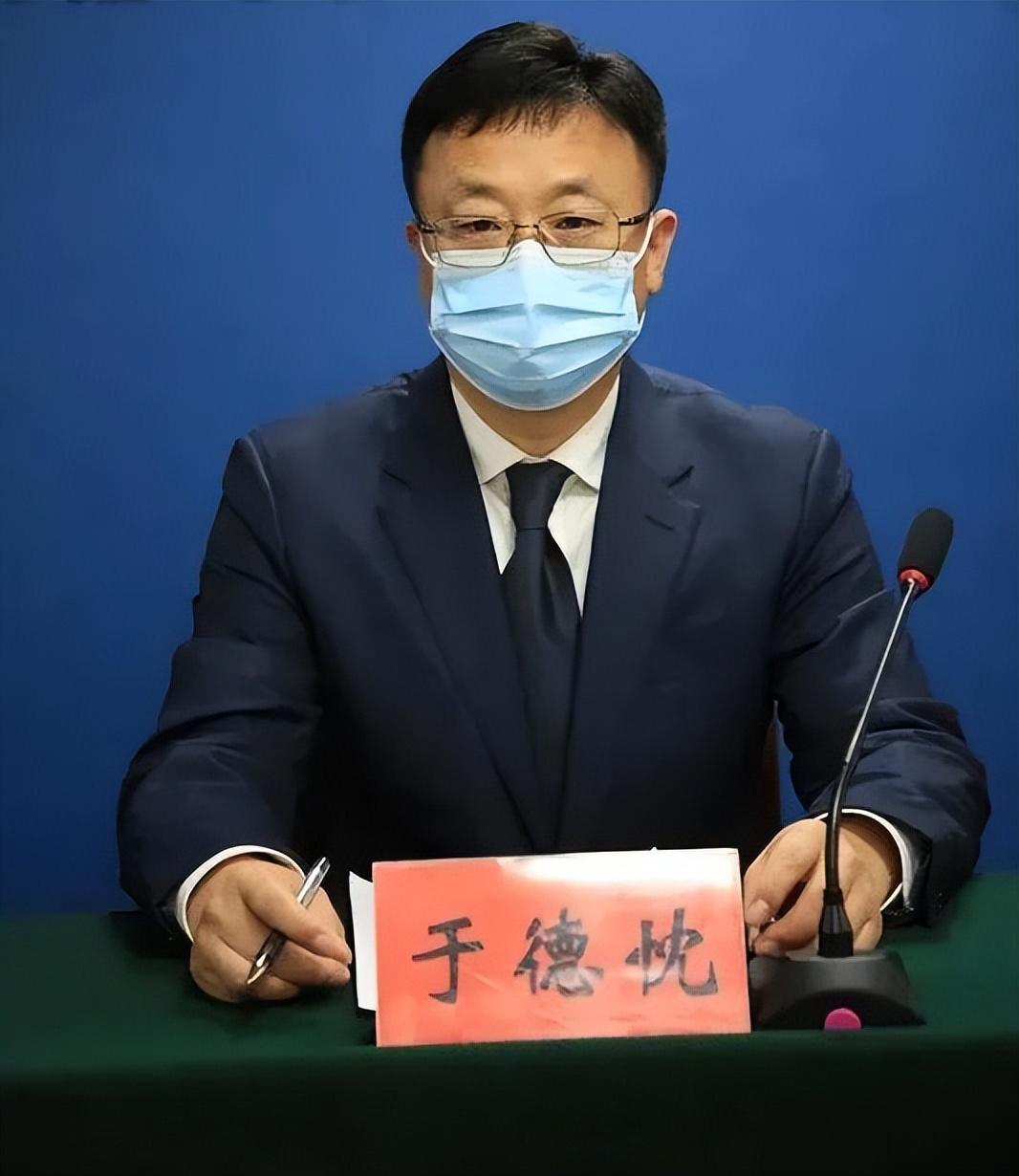 新闻发布会全文，揭示重要信息，引领行业风向标，新闻发布会揭秘重磅信息，行业风向标重磅出炉