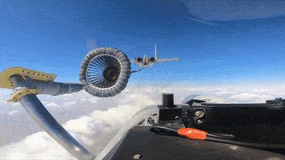 辽宁舰成功起降歼-15，中国海军航空力量的里程碑事件，中国海军航空力量里程碑事件，辽宁舰成功起降歼-15