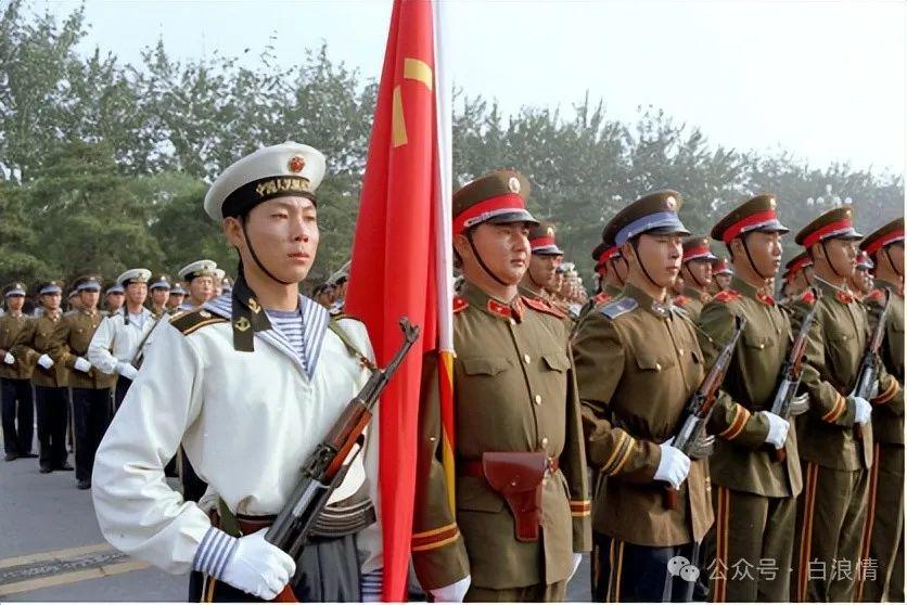 探索历史记忆，70年代三军仪仗队图片回顾，70年代三军仪仗队图片回顾，历史记忆的探寻