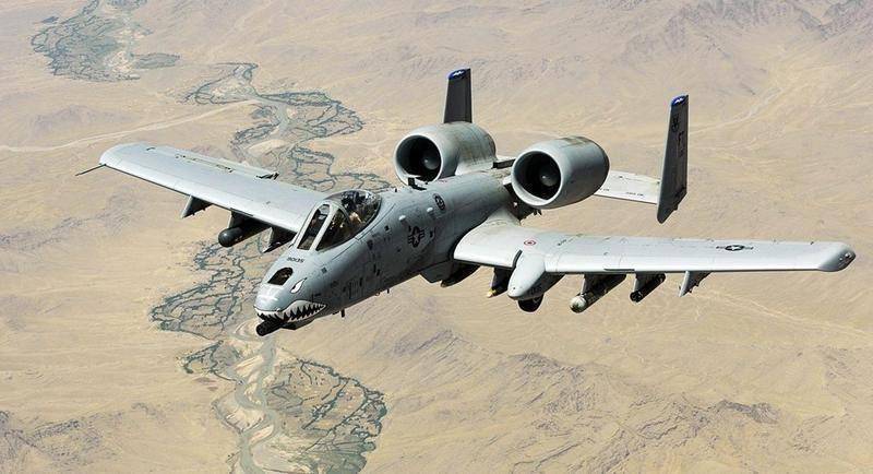 A-10疣猪攻击机的卓越性能分析，A-10疣猪攻击机的性能深度解析