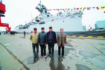 人民海军70年辉煌历程图片回顾，人民海军70载辉煌历程图片回顾