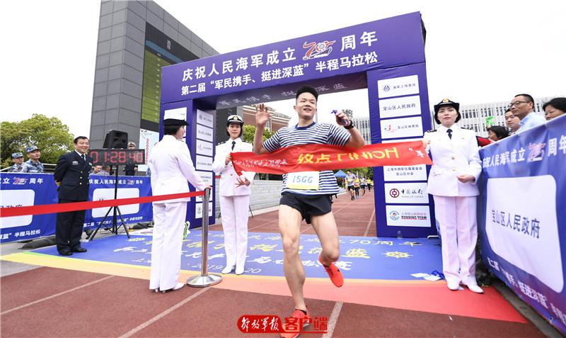国防军事在新中国成立70周年，回顾与前瞻，国防军事在新中国成立七十周年，回顾历程与前瞻未来