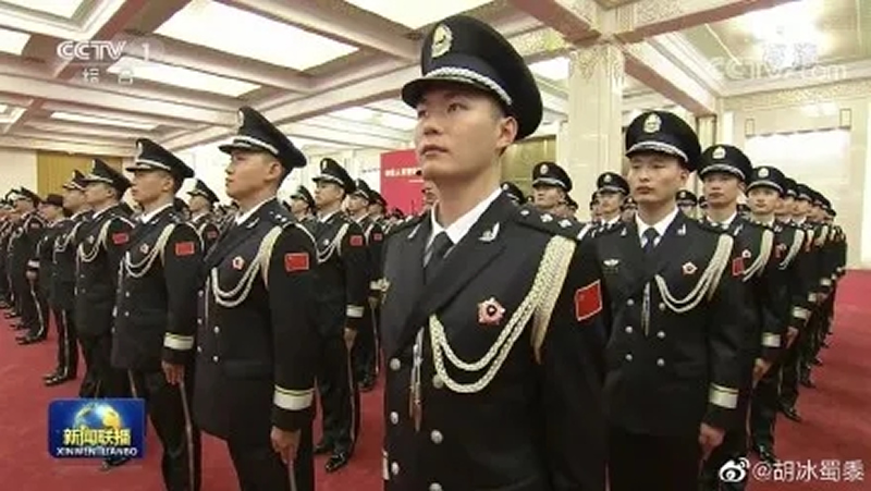 探索2020公安新式警服图片，设计、特点与意义，探索公安新警服设计，特点、意义与2020年警服图片展示