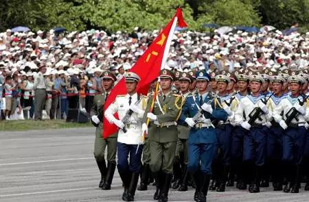 香港转播的阅兵，历史、意义与影响，香港阅兵转播，历史、意义与深远影响