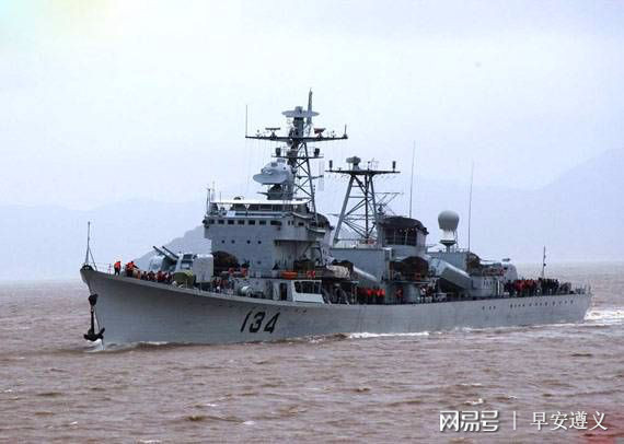 揭秘中国海军的杰出之作，051型导弹驱逐舰参数详解，揭秘中国海军的杰出之作，051型导弹驱逐舰参数深度解析