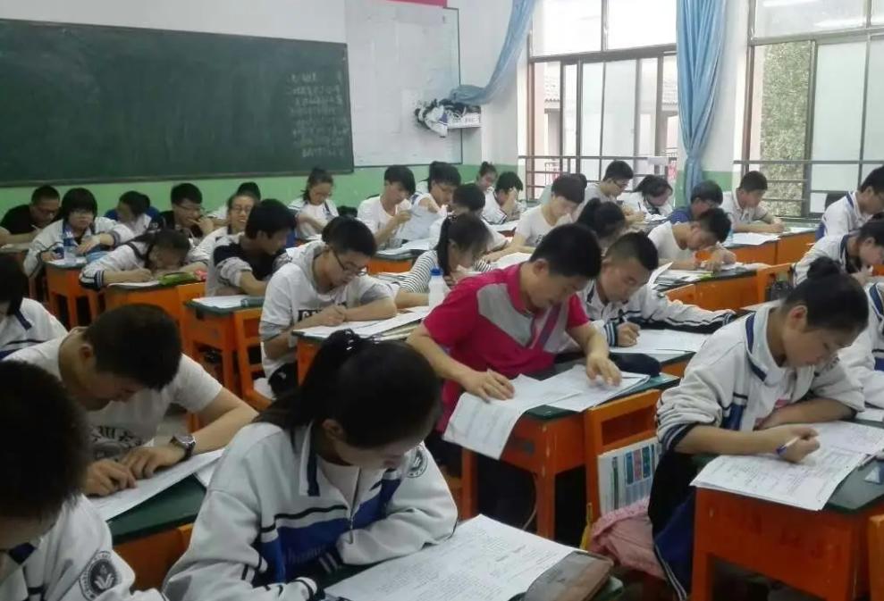 全球新闻聚焦，2022年7月11日新闻摘抄，全球新闻聚焦，2022年7月11日新闻摘要快报