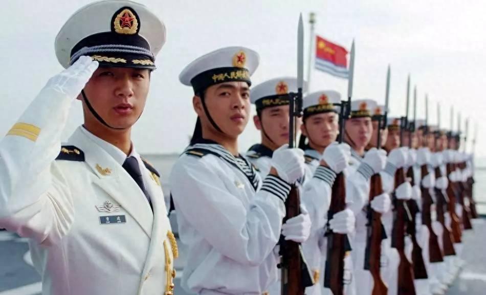 中国航母的容纳人数，揭秘航母人员配置，揭秘中国航母的人员配置与容纳人数