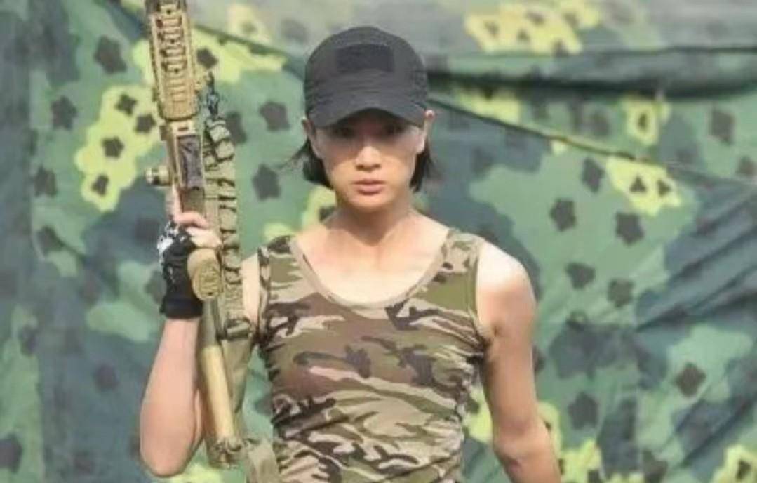 中国特种兵中的肌肉女，力量与荣耀的象征，中国特种兵中的肌肉女，力量与荣耀的典范