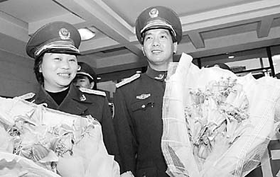 丁晓兵的事迹简介——一位英勇无畏的传奇人物，丁晓兵，英勇无畏的传奇人物事迹简介
