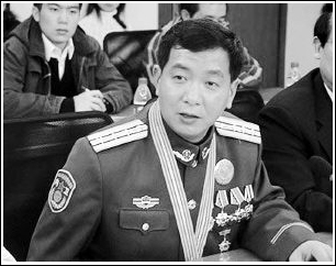 独臂英雄丁晓兵降了几级，不屈的斗志与人生的进阶之路，独臂英雄丁晓兵的人生进阶之路，斗志不屈与降级挑战