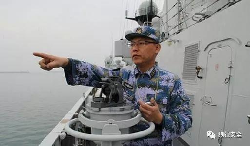 辽宁号的舰长是谁？深度解析中国海军辽宁舰的历任舰长及其事迹，辽宁舰历任舰长深度解析及其事迹回顾