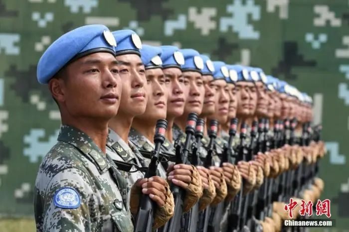 国庆阅兵方队介绍词——光荣与力量，国庆阅兵方队，光荣与力量的展现