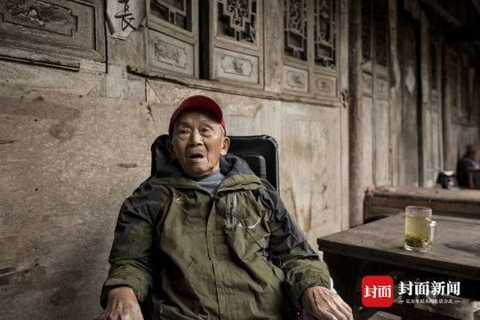 我国胜利日大阅兵，回顾与展望——纪念抗战胜利七十周年阅兵盛典，纪念抗战胜利七十周年阅兵盛典，回顾历程，展望未来——中国胜利日大阅兵全景解读