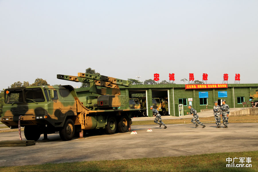 红旗-12防空导弹分析，性能、特点与应用前景展望，红旗-12防空导弹深度解析，性能、特色及应用前景展望