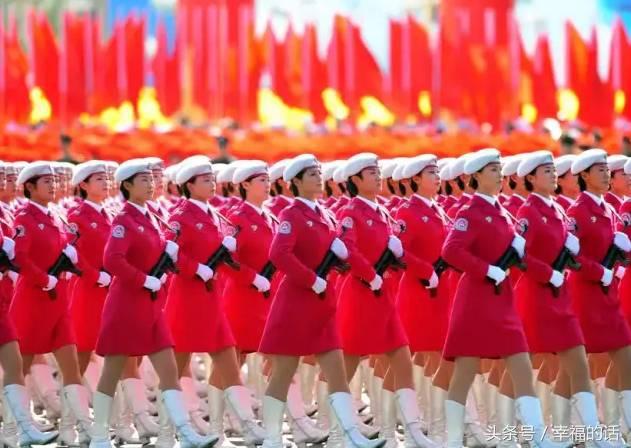 中国女兵照片高清，展现英姿的飒爽风采，中国女兵高清照片，英姿飒爽的风采展示