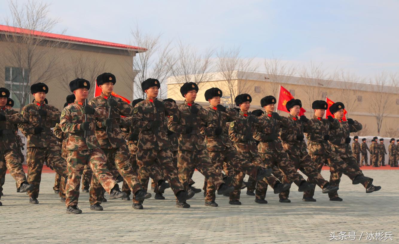 阅兵队列，展现力量与荣耀的舞台，阅兵队列，力量与荣耀的展示舞台