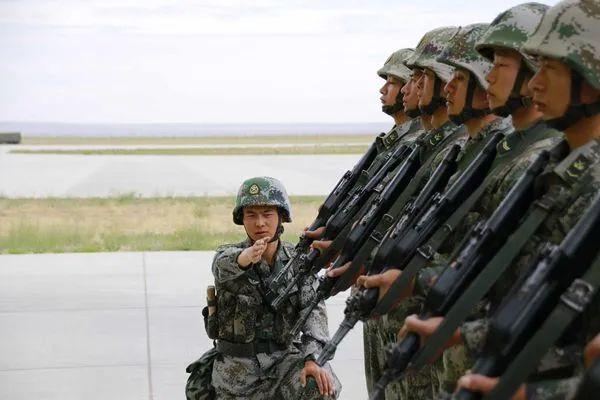 朱日和阅兵的影响，深度解析其长远效应，朱日和阅兵深远影响解析，长远效应透视