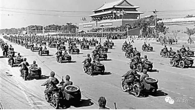 回顾历史，探寻记忆，1953年首次阅兵方阵，探寻记忆，回溯历史，揭秘1953年首次阅兵方阵