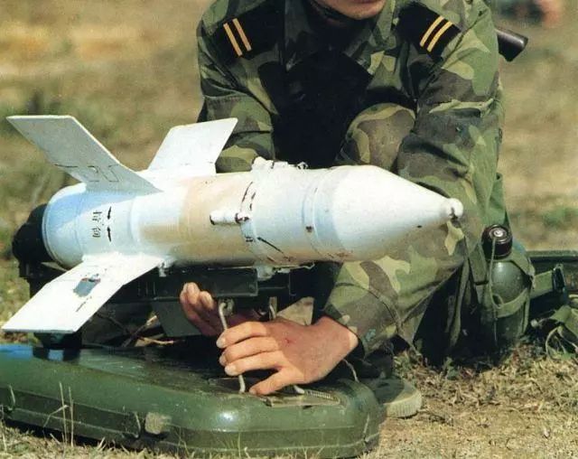 对越自卫反击战解放军单兵武器研究，对越自卫反击战解放军单兵武器深度探究