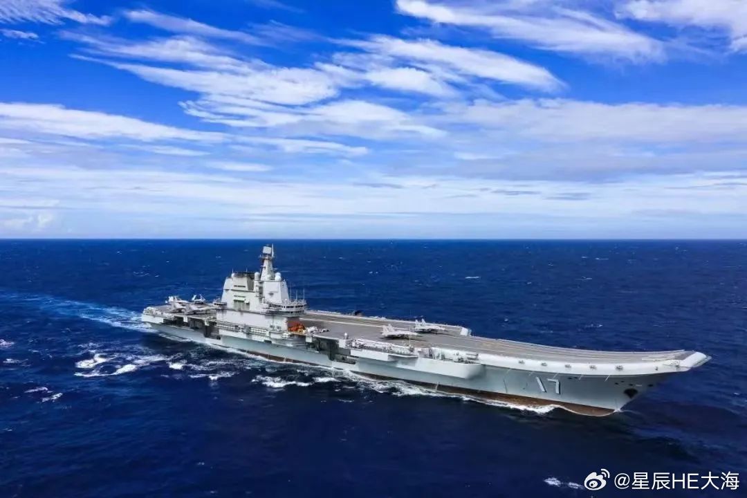 航母山东舰入列，中国海军力量的崭新篇章，中国海军新篇章，山东舰入列，海军力量再升级