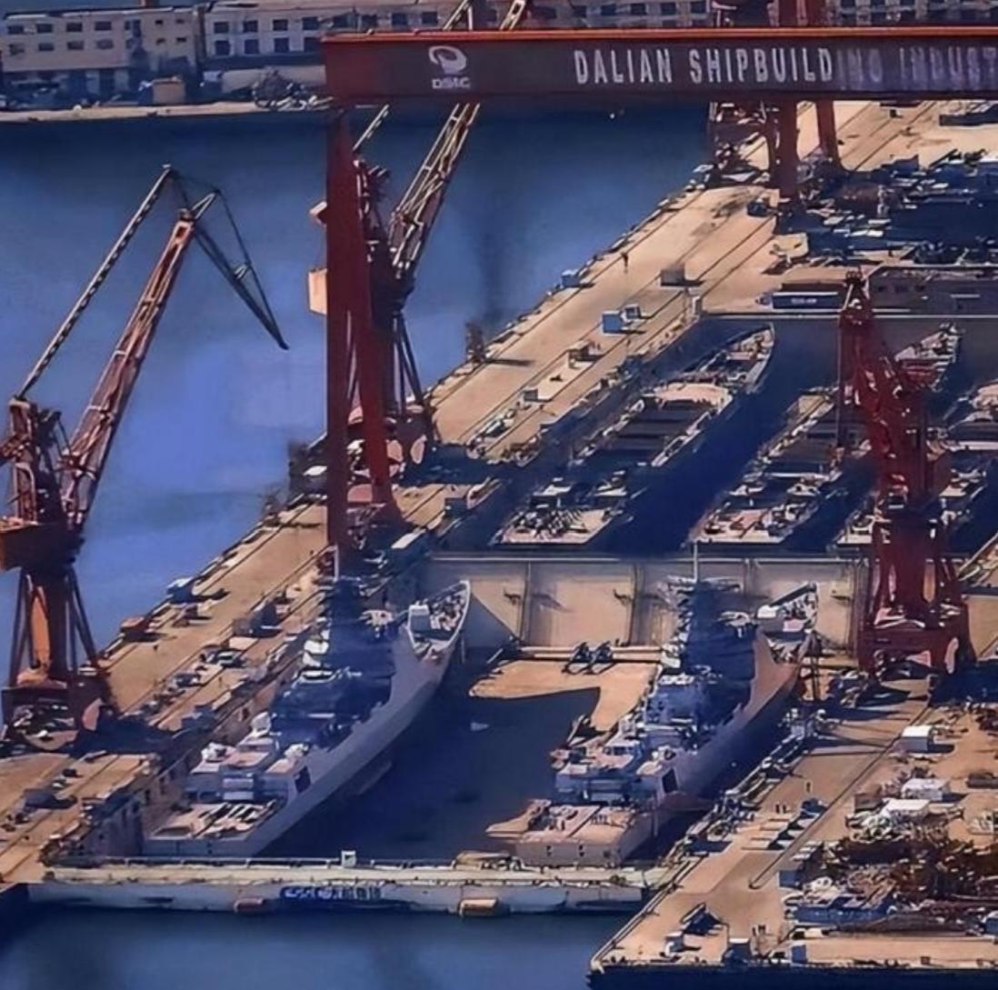 揭秘中国海军的骄傲——051大连号驱逐舰，揭秘中国海军的骄傲，051大连号驱逐舰传奇之旅