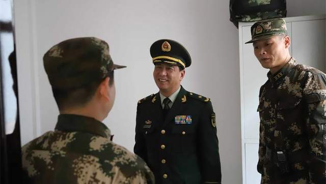 丁晓兵不再担任武警广西职务，一个时代的结束与新篇章的开启，丁晓兵离任武警广西职务，时代落幕与新篇章的启航