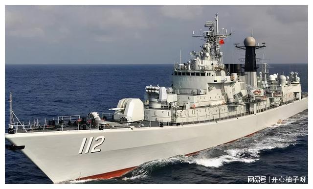 中国海军驱逐舰在2022年的辉煌展现，中国海军驱逐舰在2022年的震撼展示