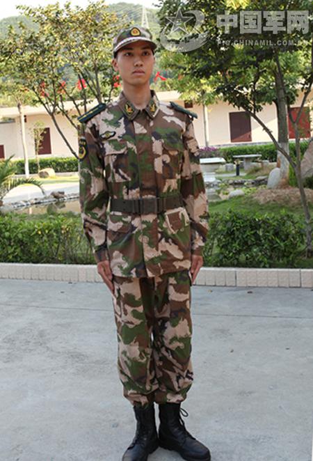07式迷彩作训服