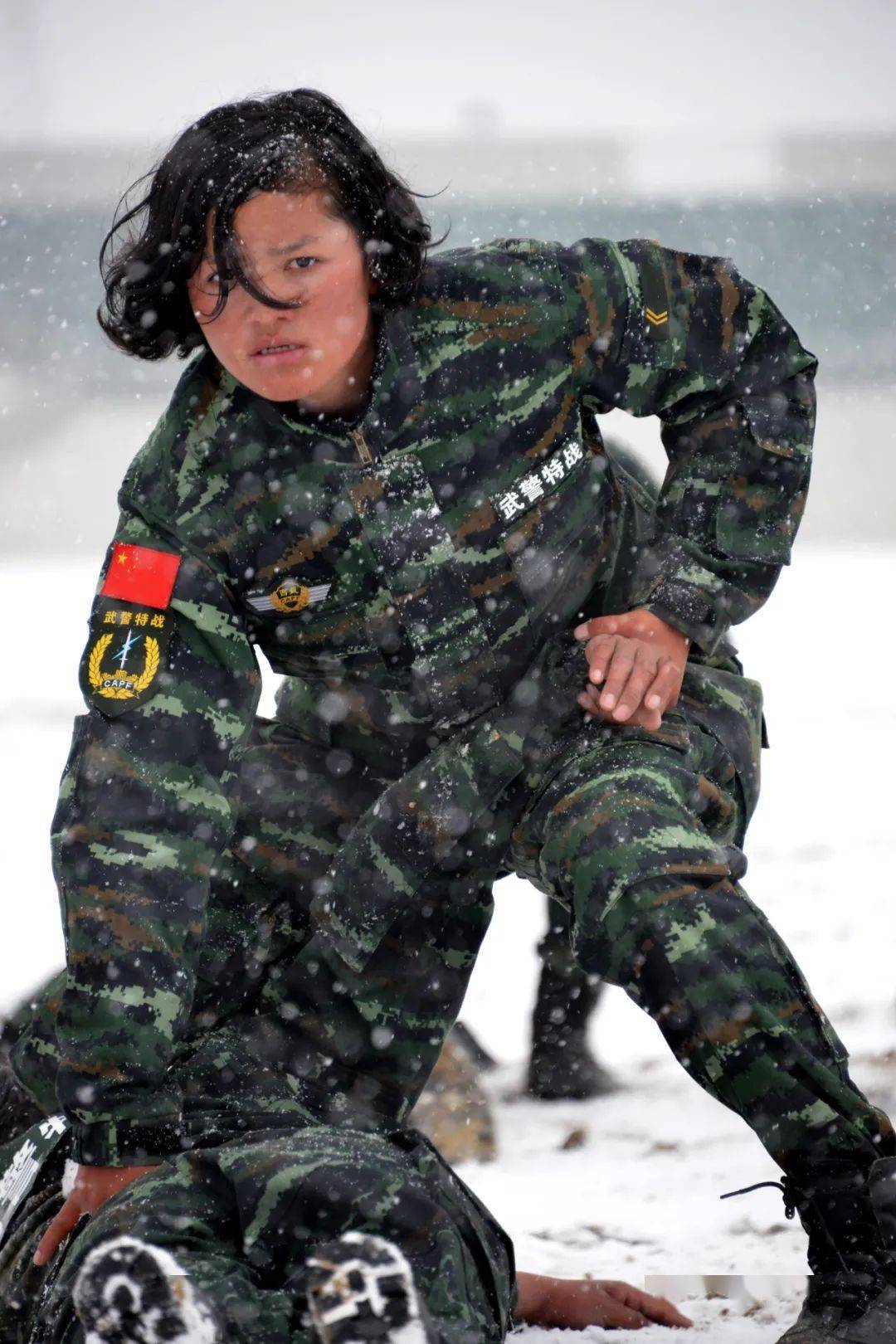 尊重与挑战并存，关于干掉女兵的思考，尊重与挑战并存，关于女兵挑战的思考与探讨