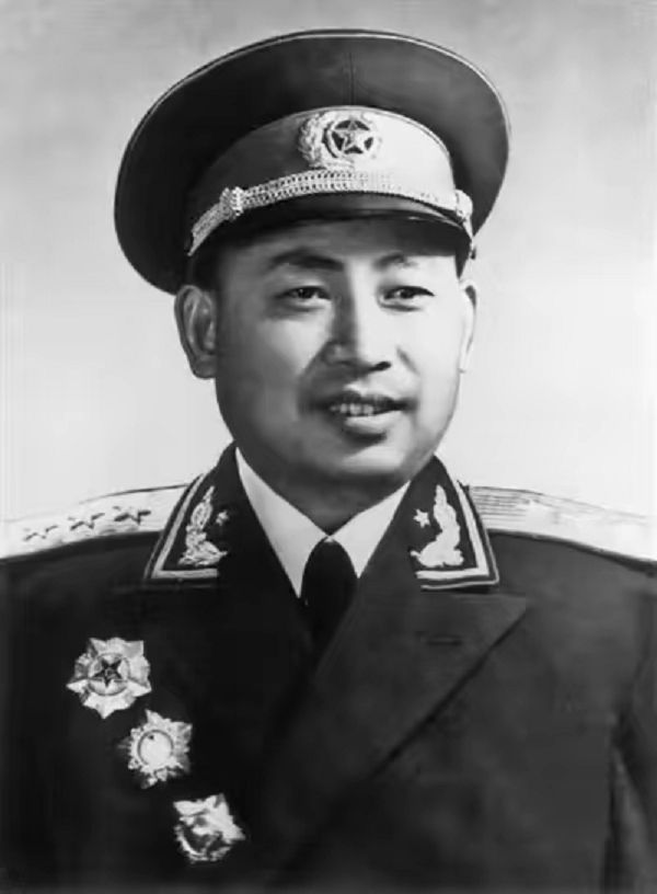 揭秘中国人民解放军陆军第38集团军师长，一位英勇将领的传奇故事，中国人民解放军陆军第38集团军师长传奇故事揭秘，英勇将领的荣耀之路