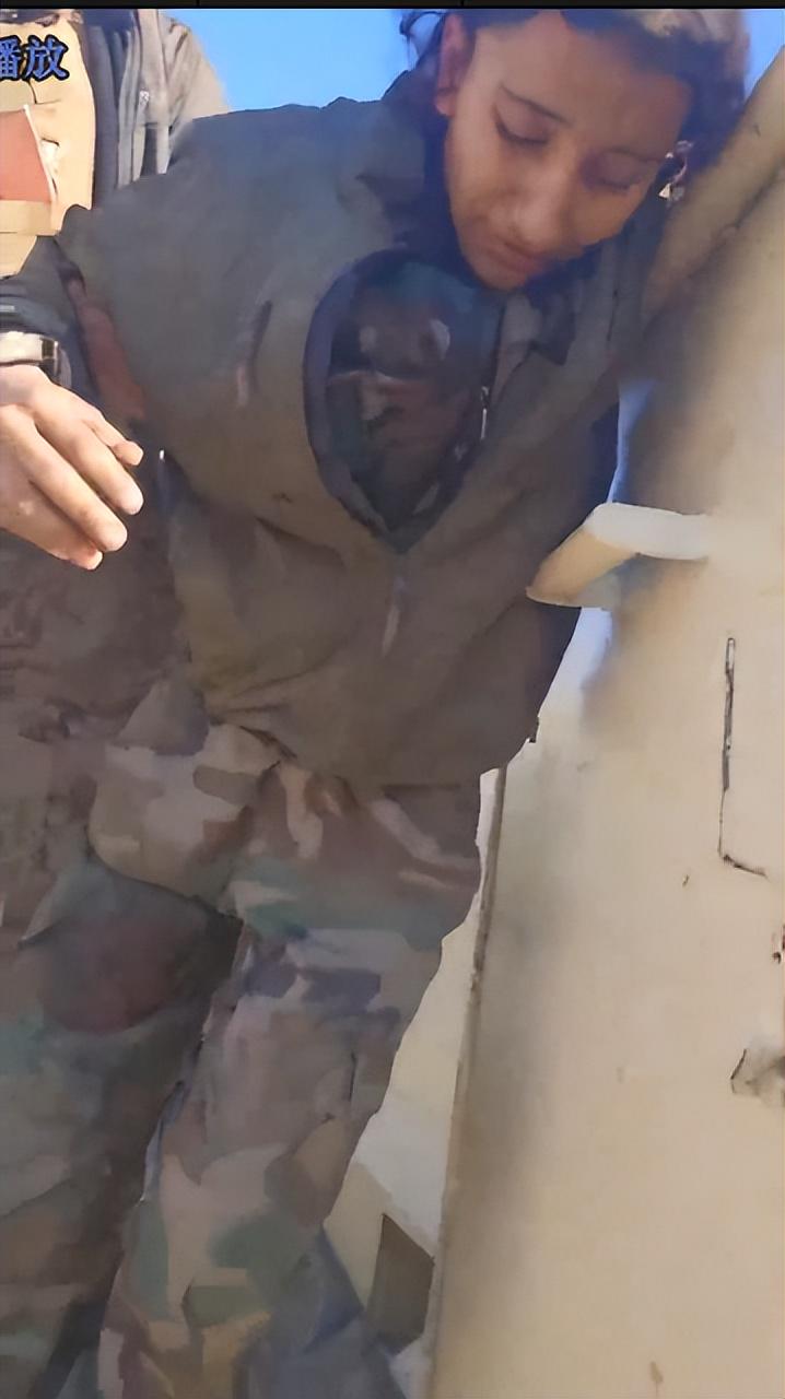 叙利亚女兵遭遇残忍杀害，揭示悲剧背后的真相与呼唤正义，叙利亚女兵惨遭杀害，揭示真相与正义呼唤之路